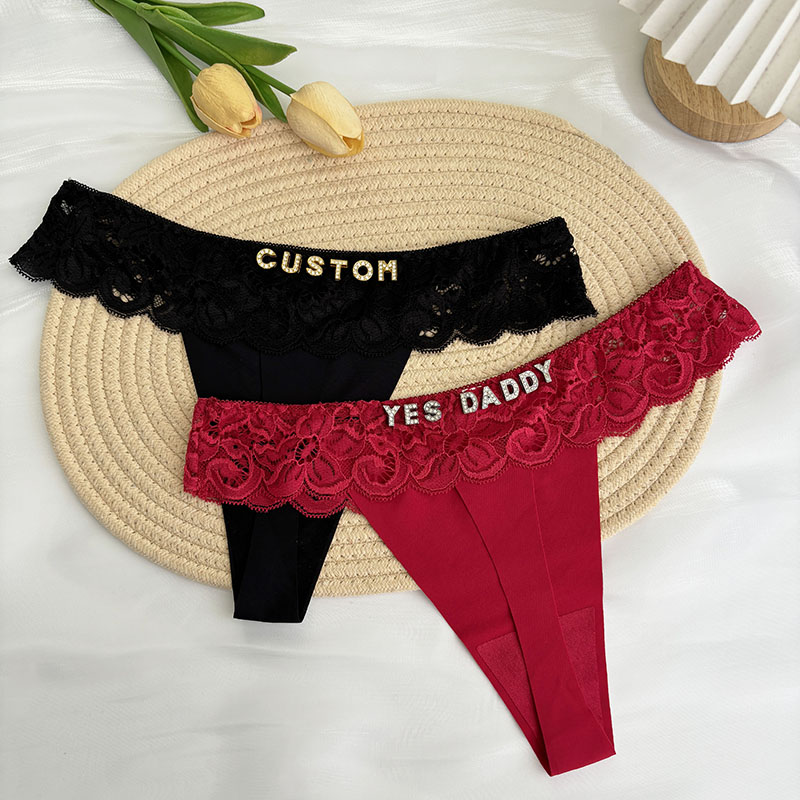 Thong Bikini Women - Gepersonaliseerde aangepaste Thong naam Crystal Letter